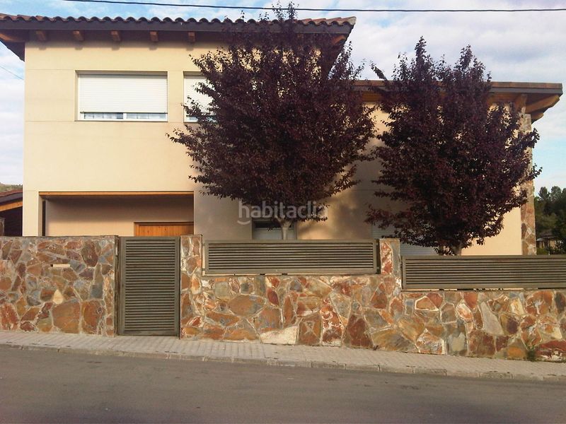 Foto 4be891fe-28f3-4b6c-8783-4b41215c518e. Casa amb calefacció aparcament piscina a Sant Vicenç de Castellet