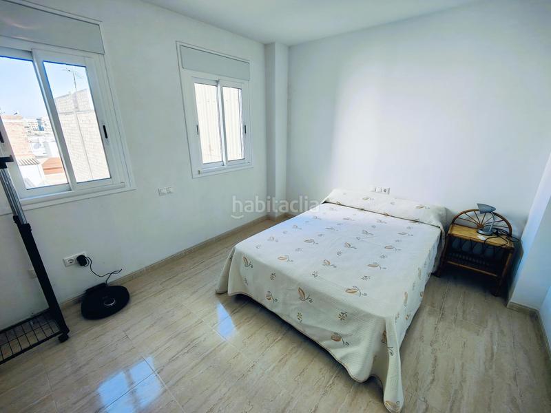 Foto 5be1e620-fa32-4563-a358-62785fa0ddd2. Ático  duplex de 5 dormitorios en la zona centro con gran terraza en Sant Carles de la Ràpita
