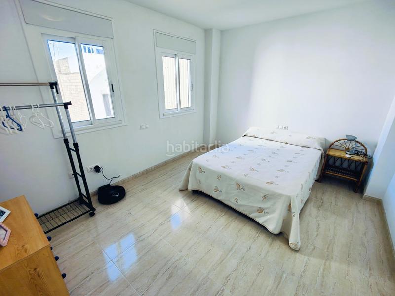 Foto 739a4af1-7758-4d73-bfba-e08a306e6183. Ático  duplex de 5 dormitorios en la zona centro con gran terraza en Sant Carles de la Ràpita