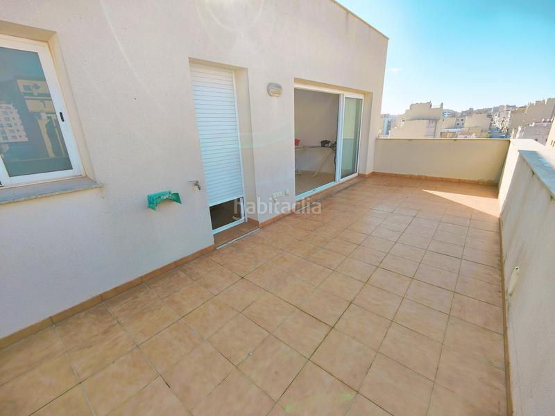 Foto e26f1960-1d8f-4e57-849f-5498f82d3ab9. Ático  duplex de 5 dormitorios en la zona centro con gran terraza en Sant Carles de la Ràpita