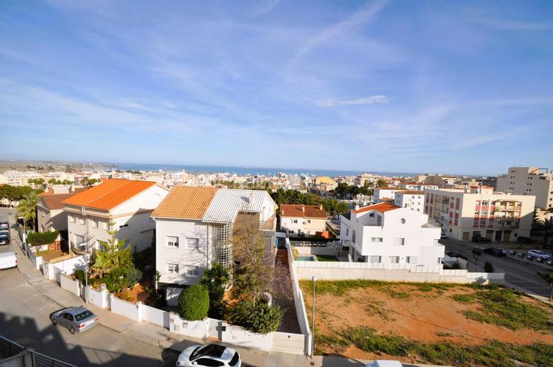 Foto c567123b-1ee0-43f1-9358-6954fc77a87f. Semi detached house with heating parking in Nord Sant Carles de la Ràpita