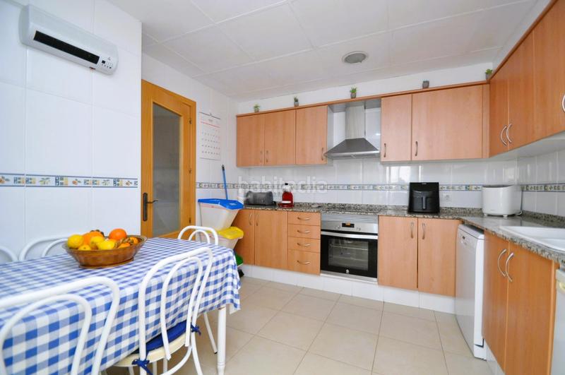 Foto feaf29e2-b312-4a69-89a5-3f421a2ad6a1. Semi detached house with heating parking in Nord Sant Carles de la Ràpita