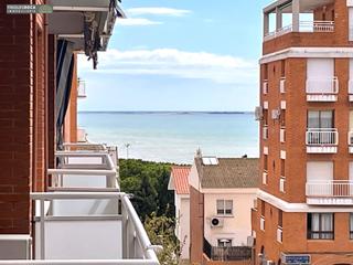 Apartamento en El Maset. A 200 metros de la playa apartamento de 2 dormitorios, terraza,