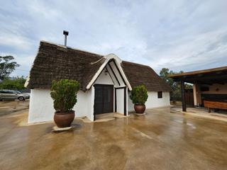 Country house in Eucaliptus - Poble Nou del Delta. Espectacular barraca cerca de ullas