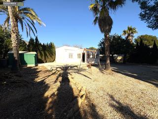 Xalet a Alcanar. Chalet de 2 dormitorios dobles, cocinacomedorestar,  parcela de