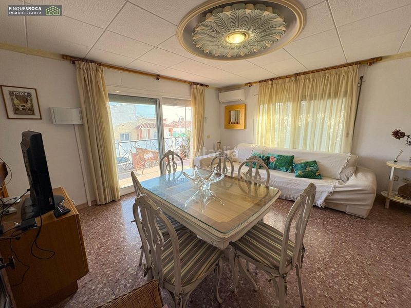 Foto 9609813b-fa8f-4d36-81bb-ccfab2b9c315. Xalet amb piscina a Alcanar