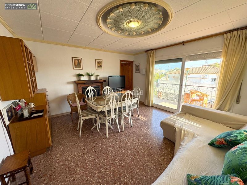 Foto b4eca065-31cd-4955-abfc-599d873d14cc. Xalet amb piscina a Alcanar