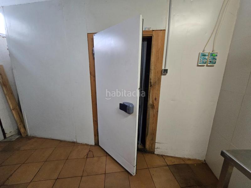 Foto 2bae7045-98e5-4a98-b29c-0e63aed6f824. Affitto locale commerciale in calle calderon barca 30 in Amposta