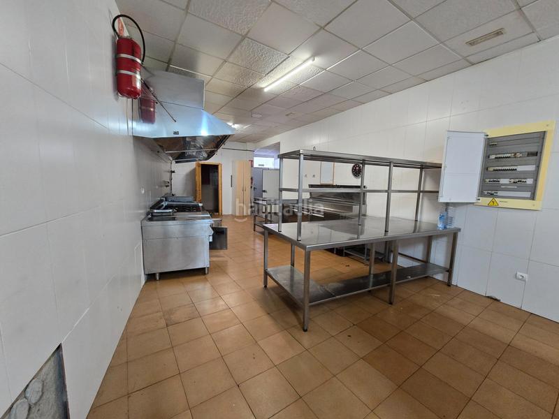 Foto 3adc1ea6-a6a3-4275-a4f3-69b3538e0341. Affitto locale commerciale in calle calderon barca 30 in Amposta