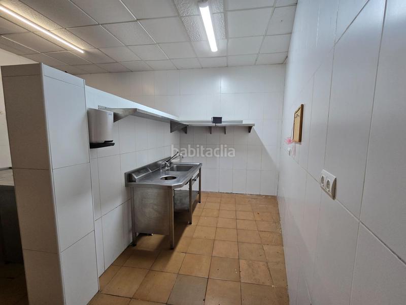 Foto 83f7673a-9600-4cbc-9bb8-a72d0ed59a30. Affitto locale commerciale in calle calderon barca 30 in Amposta