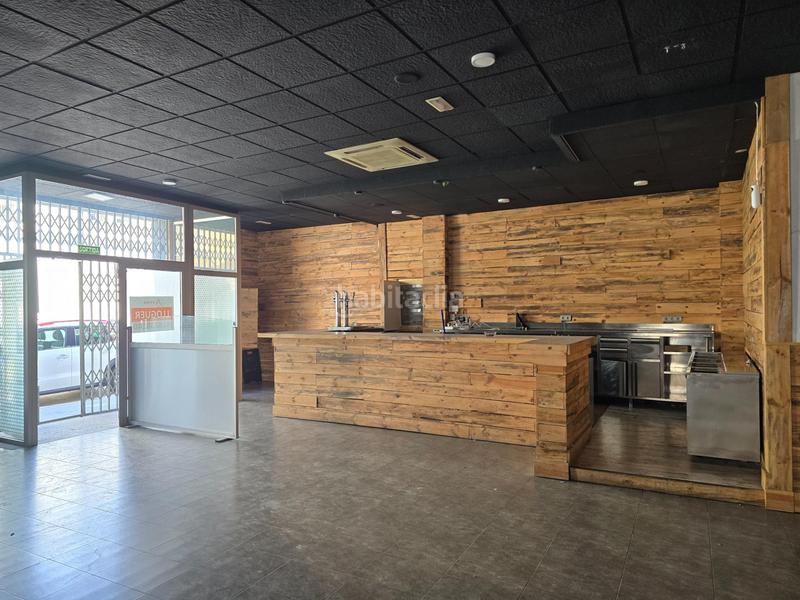 Foto 8649f31a-1327-4b87-8378-8d94815a147b. Affitto locale commerciale in calle calderon barca 30 in Amposta