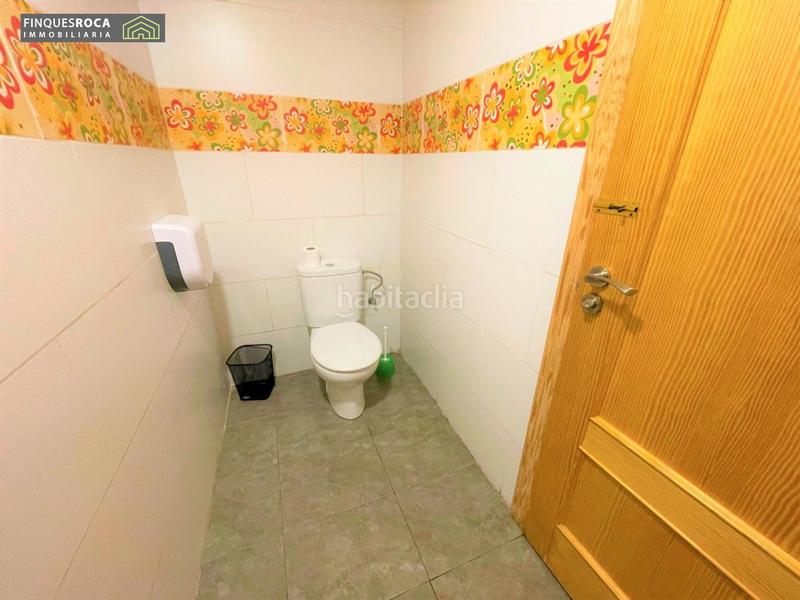 Foto 8c429df7-6e4a-494e-827e-00938090facc. Affitto locale commerciale in calle calderon barca 30 in Amposta