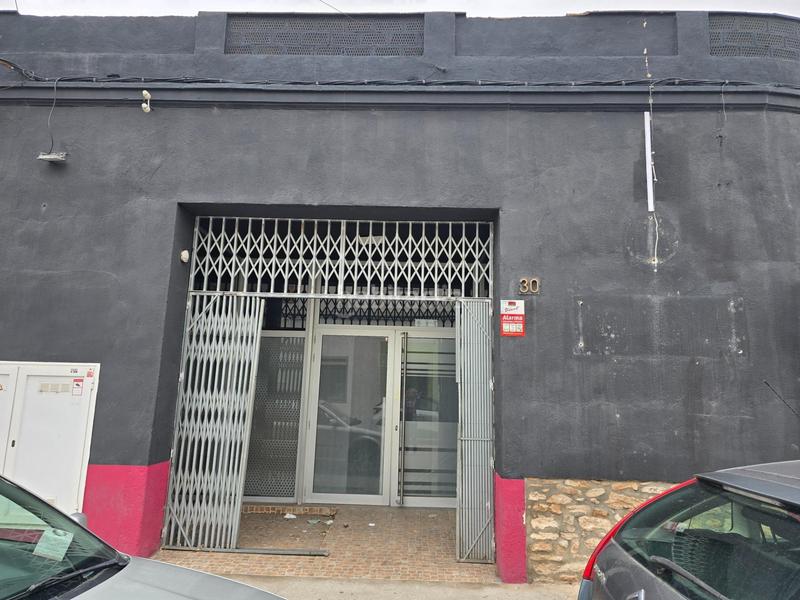 Foto c33c762f-d313-42ad-b04f-e4a19a46ec18. Affitto locale commerciale in calle calderon barca 30 in Amposta