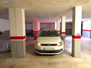 Posto auto in El Maset. Plaza de parking grande de 16 m2 utiles en calle jacint verdague