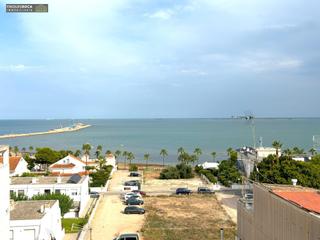 Appartamento in Avinguda Catalunya. A 250 metros de playa, piso de 80 m2 de 3 dormitorios, 1 baño, t