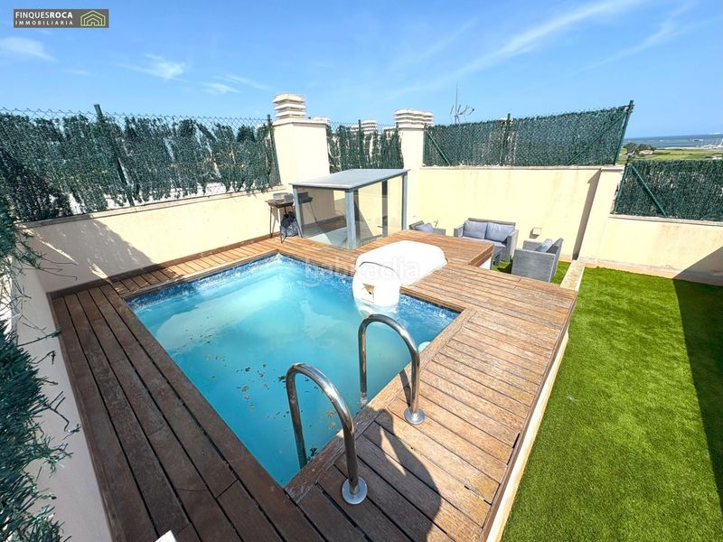 Foto 5e302885-4438-4094-a97e-dc2d093b3309. Dúplex amb aparcament piscina a Nord La Ràpita