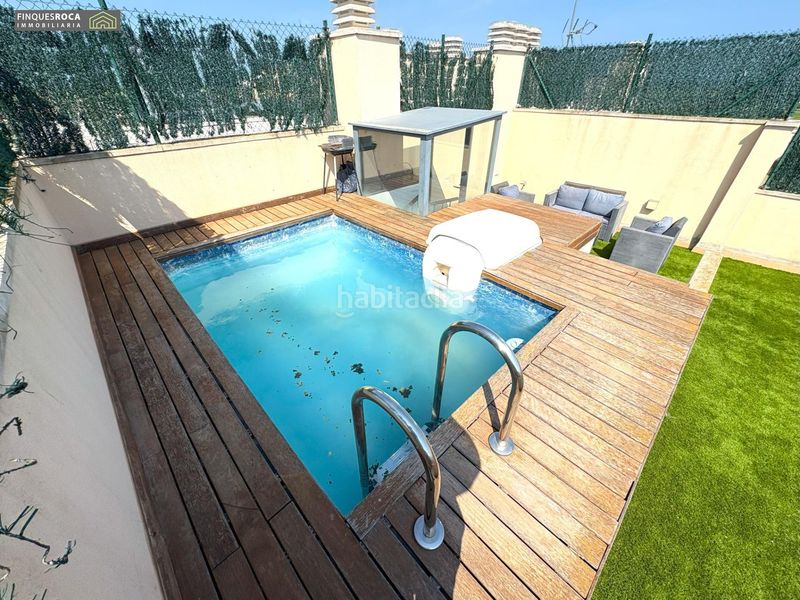 Foto 5e71299b-c300-4fde-b32c-be4c97a8de67. Dúplex amb aparcament piscina a Nord La Ràpita