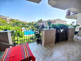 Apartament  Travesía països catalans. Amplio apartamento en urb golden beach con 2 dormitorios dobles.