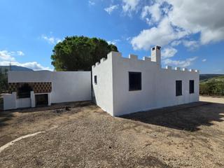 Bauernhof in Freginals. Casa con terreno en freginals