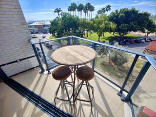 Appartement  Calle fossat. Piso con 3 dormitorios a 50 mts del mar. buenas vistas