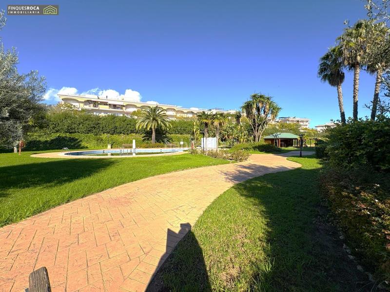 Foto 33fca056-f60d-4834-9ed7-a7702a492eb4. Appartement avec parking piscine dans Platges La Ràpita