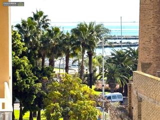 Etagenwohnung in Centre. Piso esquinero centrico cerca del club nautico, de 3 dormitorios