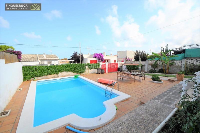 Foto 61fc238a-0f3e-4954-985a-9f34757807eb. Xalet amb calefacció aparcament piscina a Alcanar