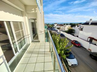 Pis a Calle mas del cec 20. Piso con vistas al mar y pisicina con 2 dormitorios