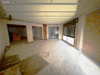 Pis a Nord. Proyecto de piso centrico esquinero para distribuir interiorment