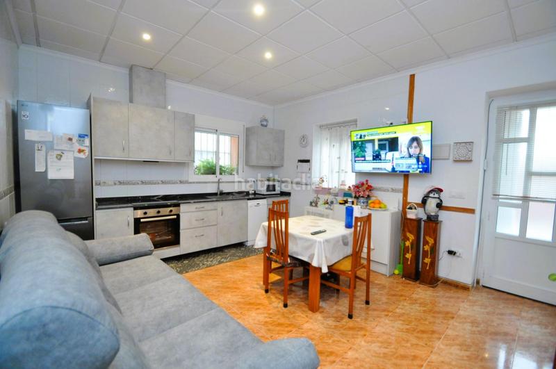 Foto c16561c3-7135-410c-8261-df9f4bb8ea17. Haus mit heizung in Avinguda Catalunya Sant Carles de la Ràpita