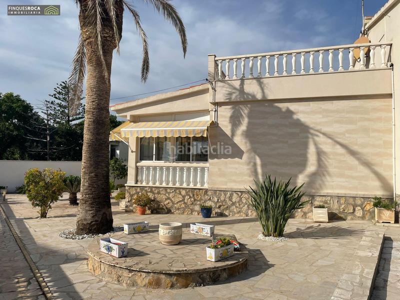 Foto f2305782-37a9-495d-a8ea-d24fa43e414c. Xalet amb calefacció aparcament a Alcanar