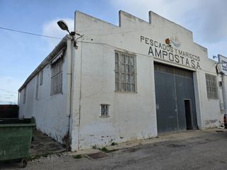 Fabrikhalle in Valletes - Xiribecs. Almacén en venta de 355 m2 con oficinas y excelente ubicación