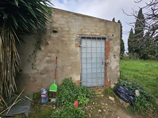 Bauernhof in Nord. Finca con almacén de 66 m2 y agua