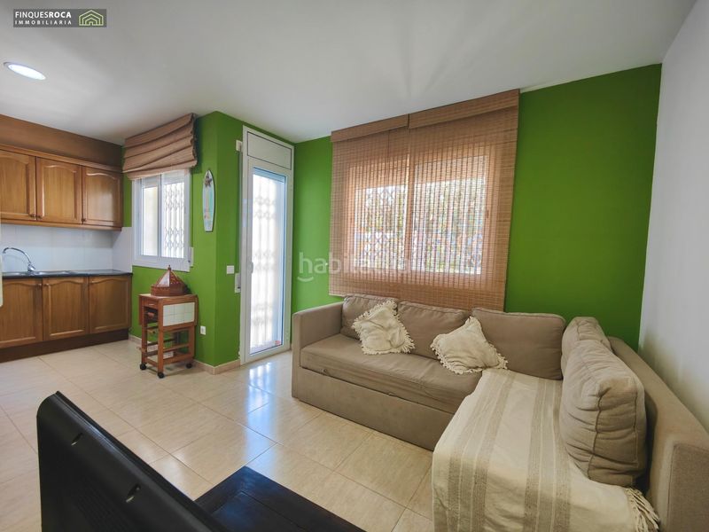 Foto 6e6a37a2-7445-44b8-b653-2c0d3a404c52. Planta baixa a calle merida a 2 a Alcanar