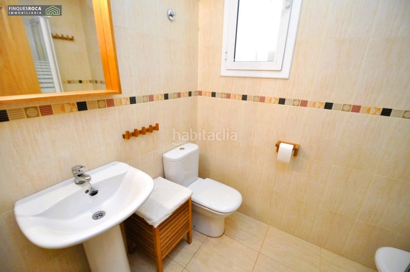 Foto a650d469-a5c6-47ae-b88b-446d234773a8. Planta baixa a calle merida a 2 a Alcanar