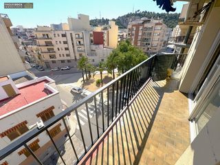 Pis a Nord. 4 planta con ascensor, vivienda grande de 100 m2, de 4 dormitori