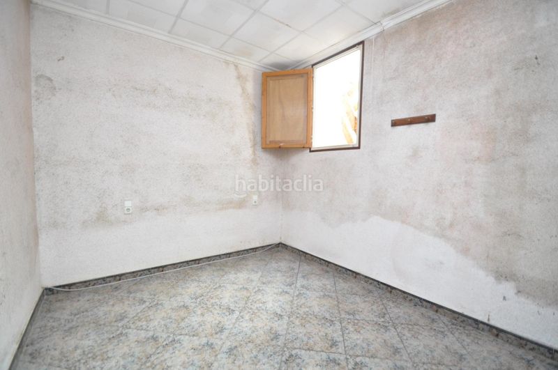 Foto e3cad4b4-a82b-4979-8a25-c9dad53111a7. Casa amb aparcament a Alcanar