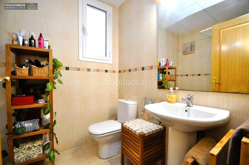 Foto f50585b9-f4bc-4f7b-9a2a-c0a6d9f8b8de. Planta baixa amb calefacció aparcament piscina a Alcanar