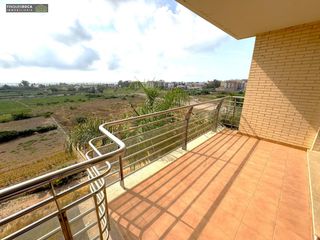 Apartamento en Nord. Apartamento 76 m2 construidos, de 2 dormitorios dobles, baño, as