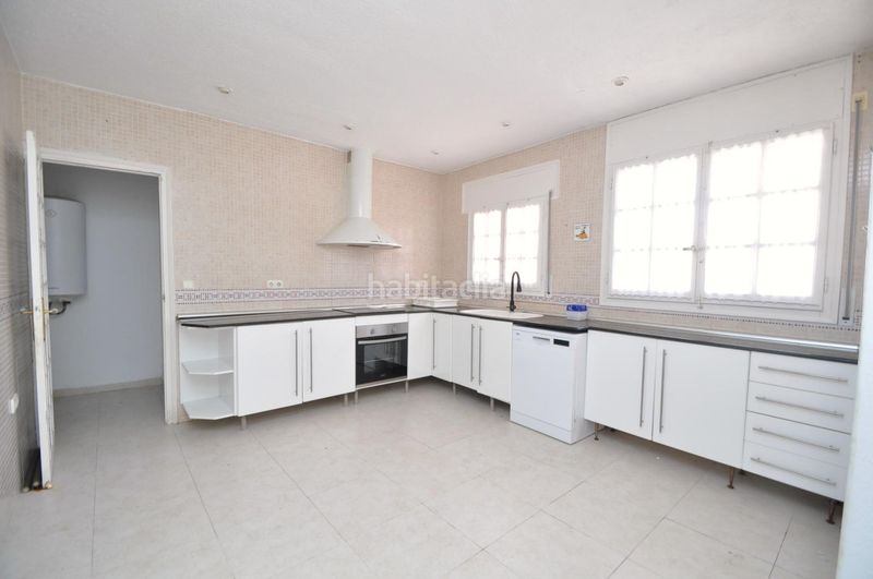 Foto 6b9e9841-6c4e-4d97-87ed-9da36874417f. Casa amb aparcament piscina a Alcanar