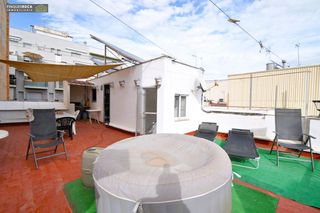 Haus in El Maset. Casa de 4 habitaciones con almacén en la ràpita