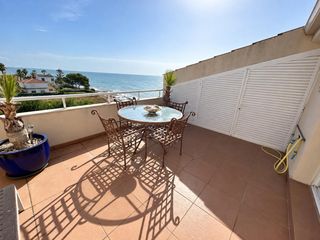 Àtic a Segria 4. Vivienda con impresionantes vistas al mar y piscina comunitaria