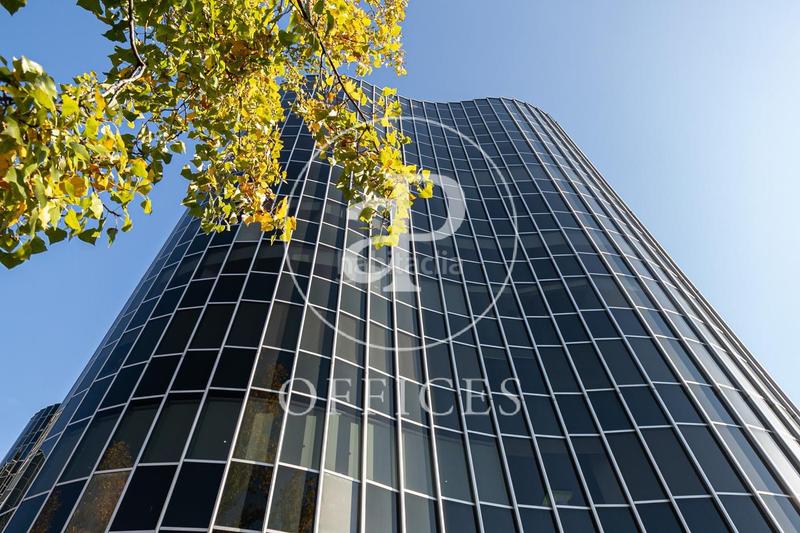 Foto 73941a89-4709-4be8-80e0-bd3069cfa218. Oficina amb calefacció a Barri de les Corts Barcelona