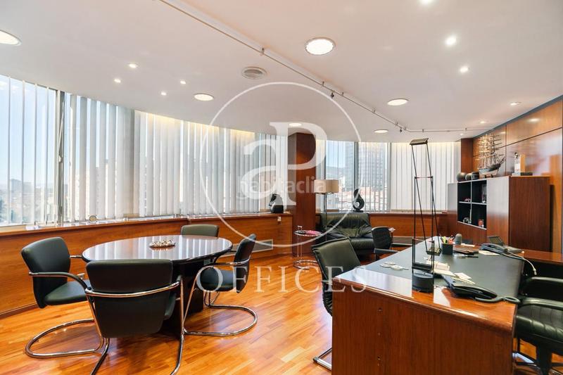 Foto 96c4cbbd-14c1-4138-853a-90b01c2ebbc2. Oficina amb calefacció a Barri de les Corts Barcelona