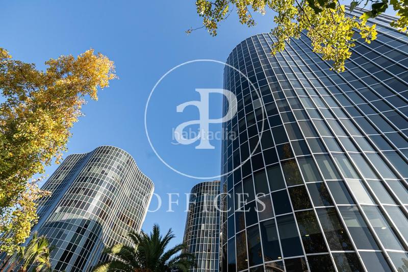 Foto e47ec821-fde9-464b-ba7a-c3ffab47692f. Oficina amb calefacció a Barri de les Corts Barcelona