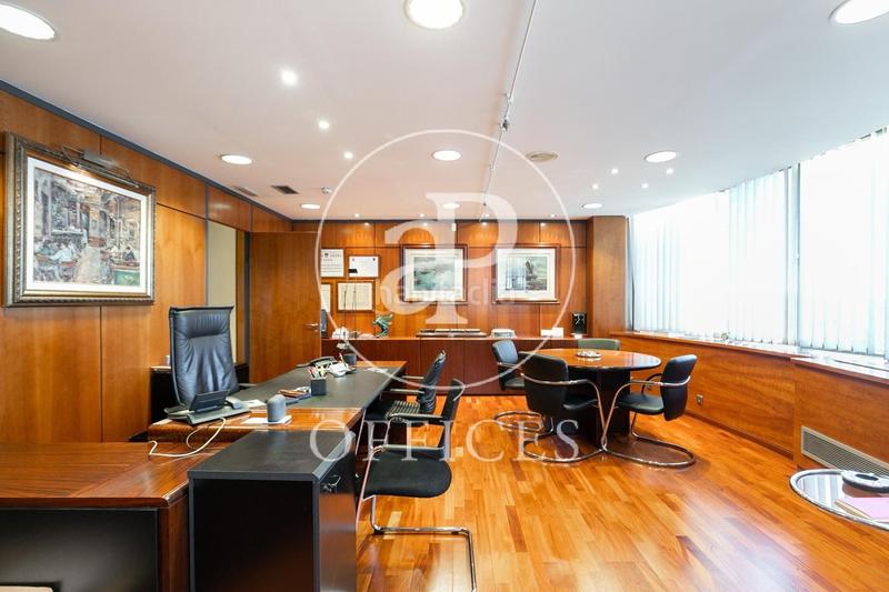 Foto f70cd63f-c57a-4f1b-97d8-84c6a4817f93. Oficina amb calefacció a Barri de les Corts Barcelona