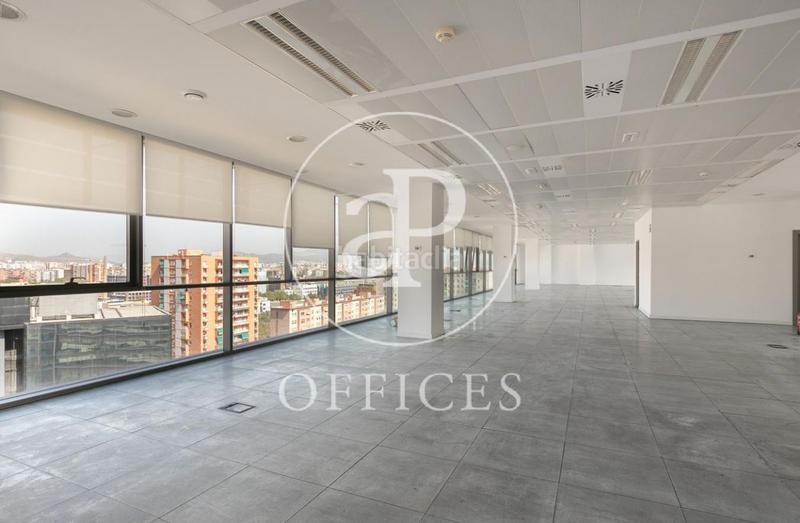 Foto ea64a0a0-cf0f-4530-935f-ea6886886032. Alquiler oficina  en alquiler en diagonal 22 en Barcelona