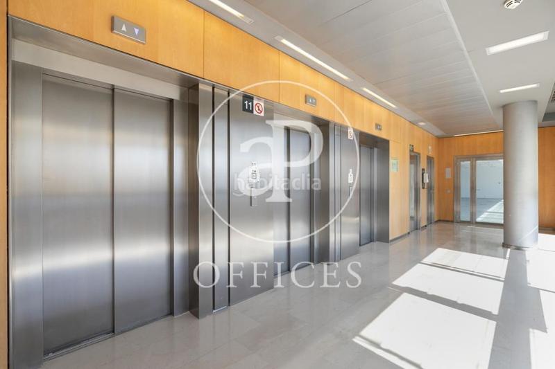 Foto 2f9fc509-4d7a-43a1-a626-f02b5d9d3afa. Miete büro mit heizung in Diagonal Mar i el Front Marítim del Poblenou Barcelona