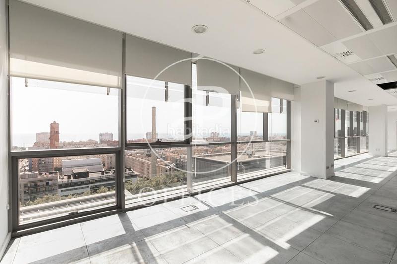 Foto 75273c88-42c1-4e94-98e3-566278eb6408. Miete büro mit heizung in Diagonal Mar i el Front Marítim del Poblenou Barcelona