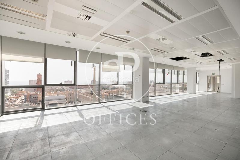 Foto a86c8424-45d0-4ca2-b8fa-1a9f6115958c. Miete büro mit heizung in Diagonal Mar i el Front Marítim del Poblenou Barcelona